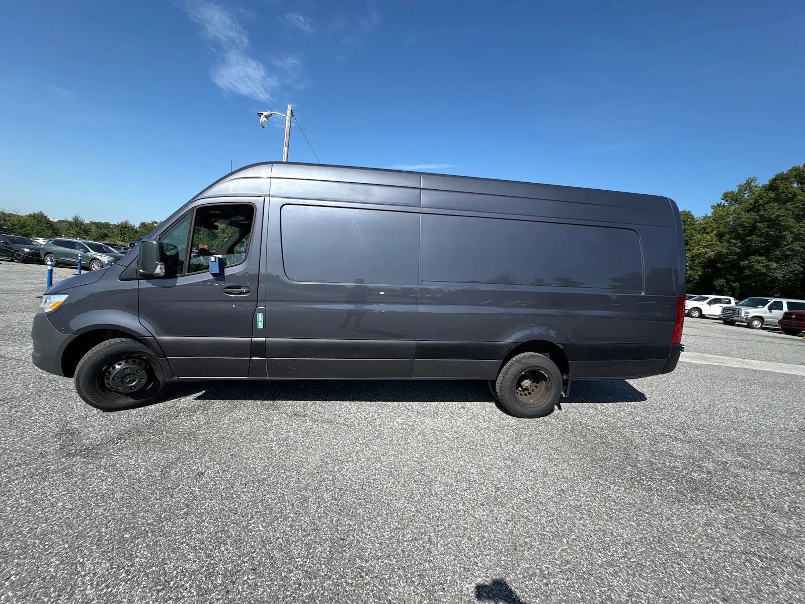 Used 2020 Mercedes-Benz Sprinter 4500 image 4