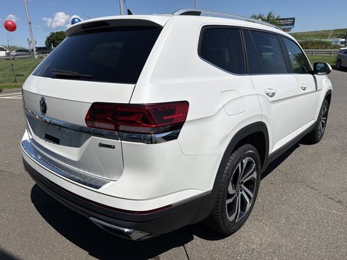 Certified 2023 Volkswagen Atlas SEL AWD/4WD image 4