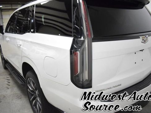Used 2022 Cadillac Escalade Sport AWD/4WD image 4