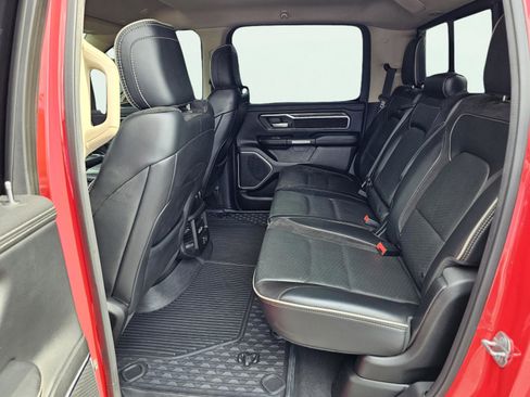 Used 2019 RAM 1500 Laramie image 32