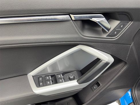 Used 2021 Audi Q3 2.0T Premium w/ Convenience Package image 33