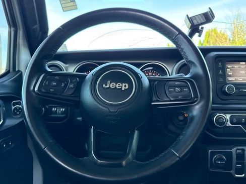Used 2018 Jeep Wrangler Unlimited Sport S AWD/4WD image 20