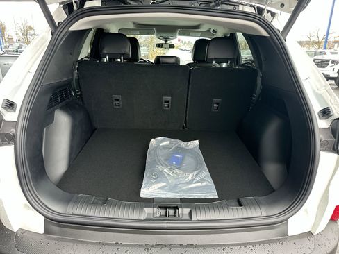 New 2025 Ford Escape SE FWD image 33