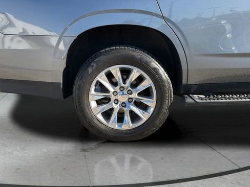 Used 2021 Chevrolet Tahoe Premier w/ Premium Package image 29