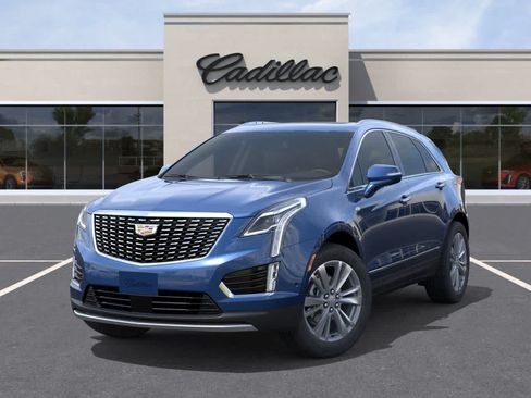 Used 2026 Cadillac XT5 Premium Luxury w/ LPO, Floor Liner Package AWD/4WD image 6
