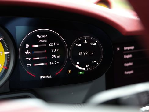 Used 2024 Porsche 911 Carrera w/ Premium Package image 47