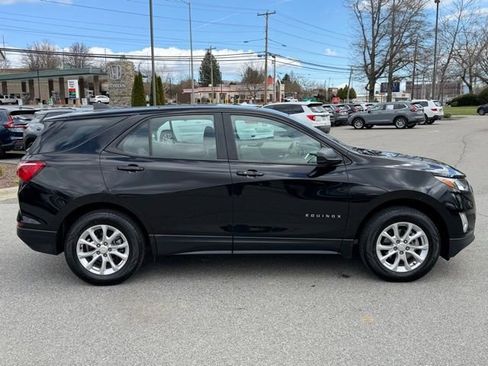 Used 2020 Chevrolet Equinox LS image 4
