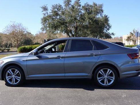 Used 2019 Volkswagen Jetta R-Line image 4