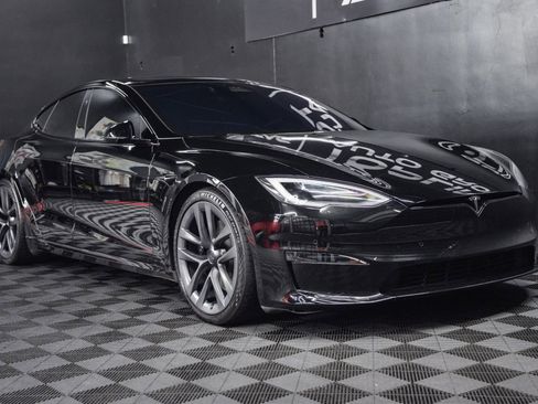 Used 2021 Tesla Model S Plaid image 21