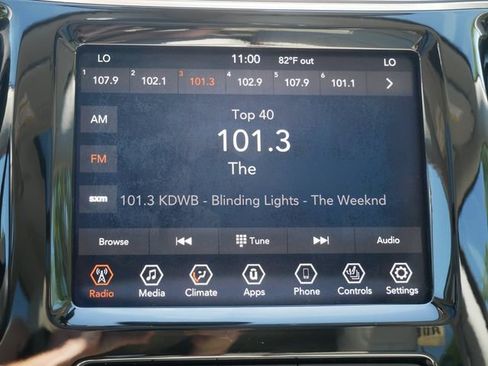 Used 2019 Jeep Cherokee Limited AWD/4WD image 18
