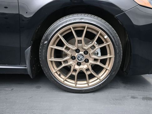 Used 2024 Toyota Camry SE w/ Convenience Package image 10