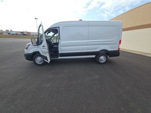 New 2026 Ford Transit 250 148 Medium Roof Extended AWD image 11