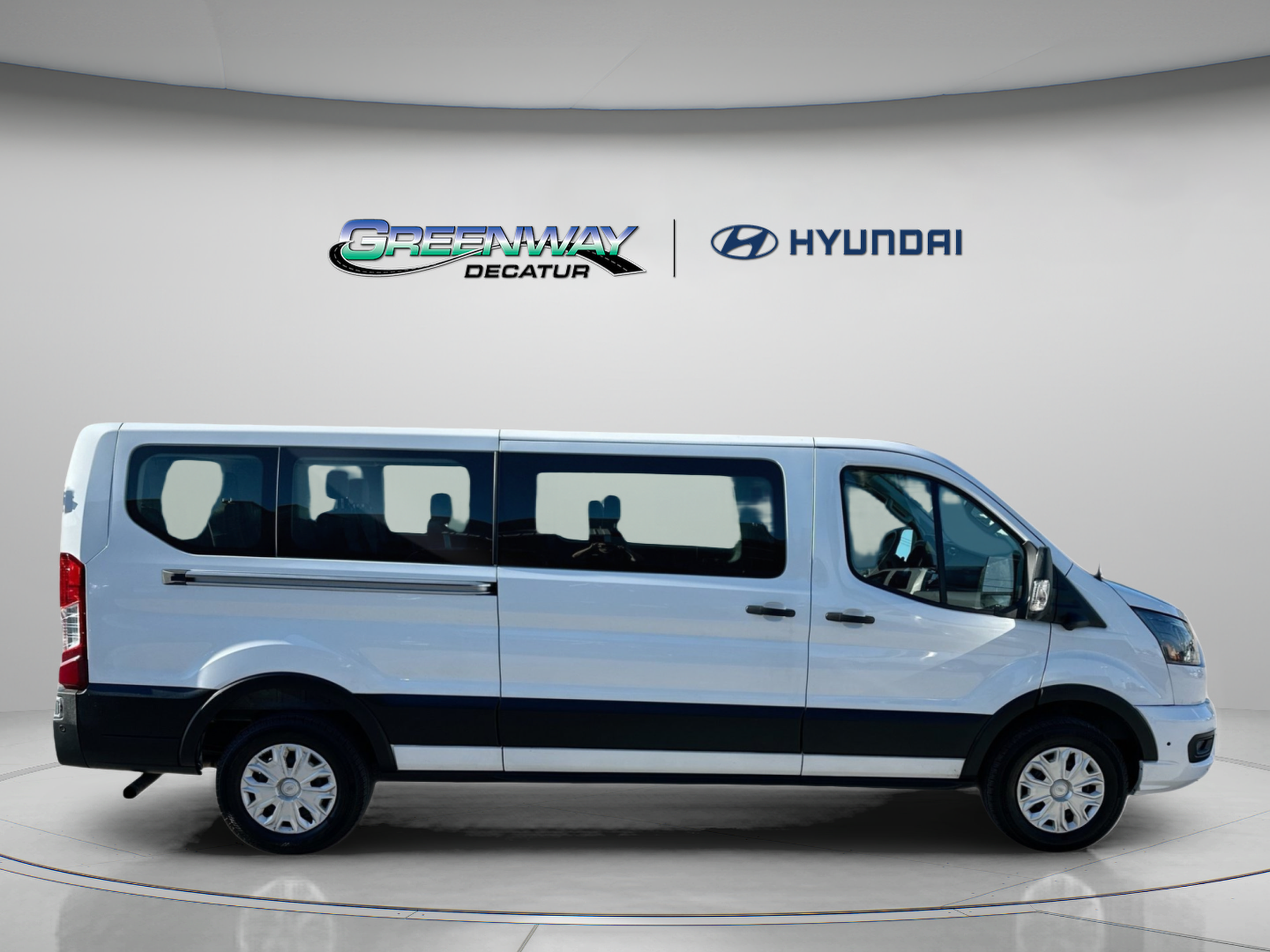 Used 2026 Ford Transit 350 XLT RWD image 9