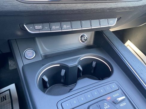 Used 2018 Audi A4 2.0T Premium w/ Convenience Package AWD/4WD image 17