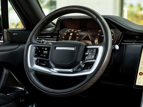 Certified 2024 Land Rover Range Rover SE AWD/4WD image 20