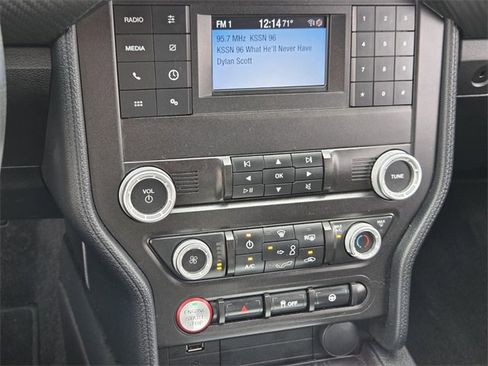 Certified 2019 Ford Mustang Coupe image 17