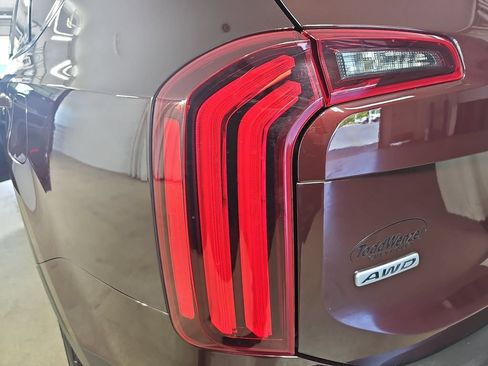 Used 2020 Kia Telluride EX w/ Towing Package AWD/4WD image 41
