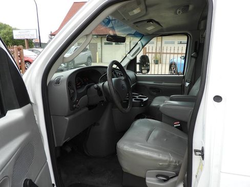 Used 2007 Ford E-150 and Econoline 150 RWD image 12