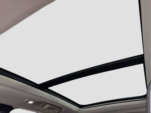 New 2025 Volvo XC90 T8 Plus w/ Protection Package Premier image 13