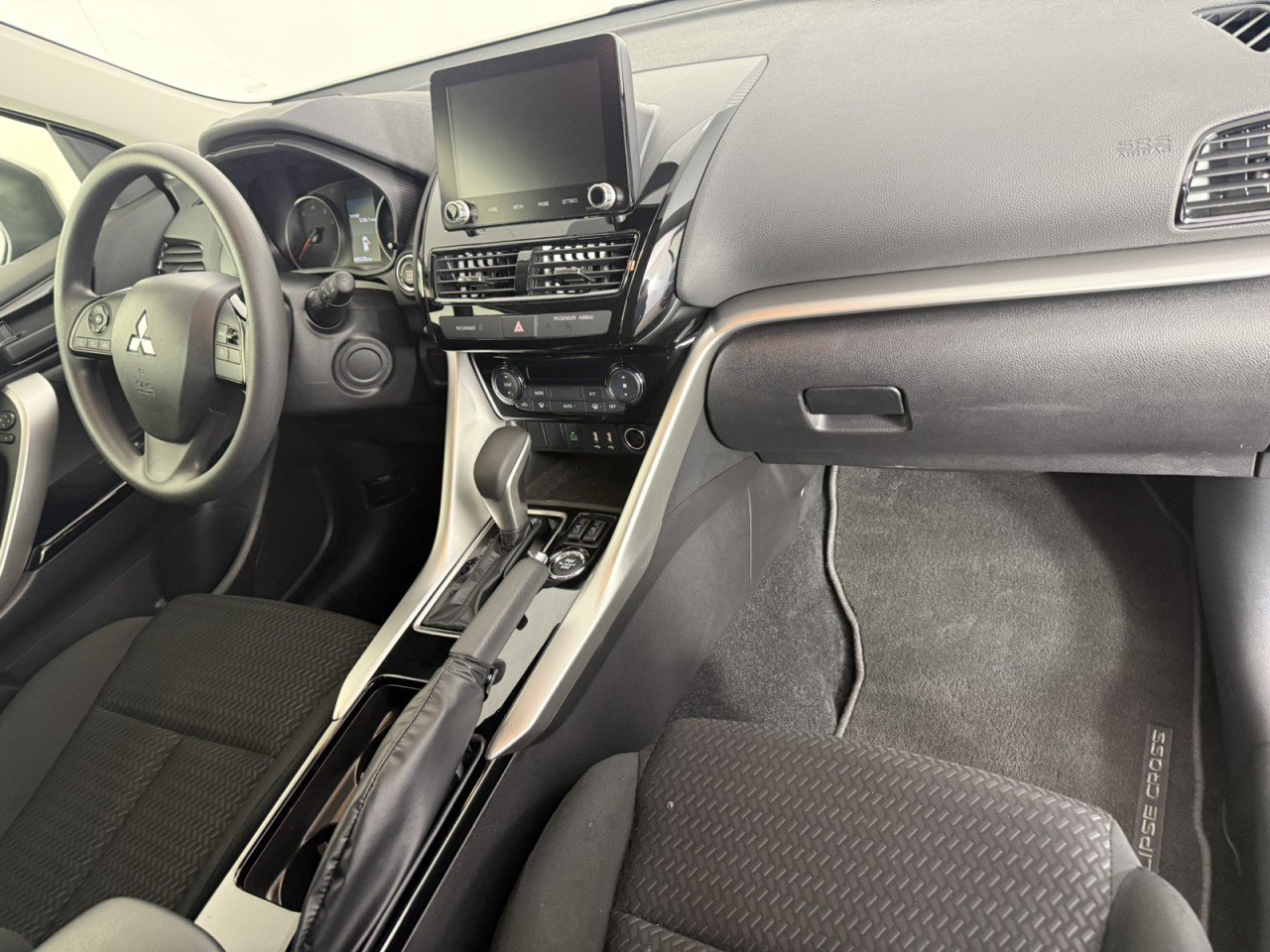 Used 2026 Mitsubishi Eclipse Cross LE AWD/4WD image 10