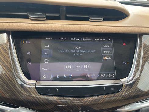 Certified 2025 Cadillac XT6 Sport w/ Platinum Package AWD/4WD image 14