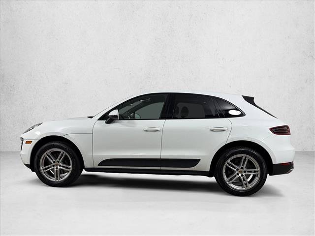 Used 2018 Porsche Macan AWD/4WD image 2
