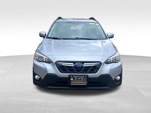 Used 2023 Subaru Crosstrek 2.0i Premium AWD/4WD image 2