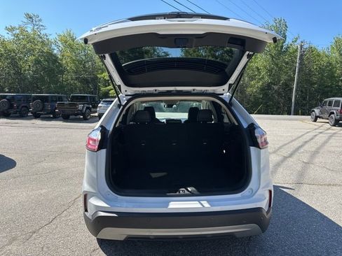 Used 2023 Ford Edge SEL image 7