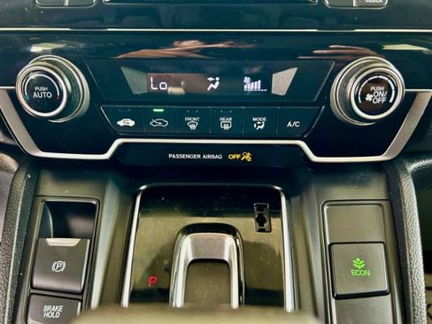 Used 2018 Honda CR-V LX image 14