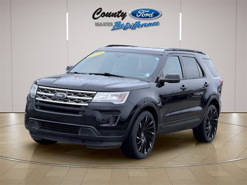 Used 2018 Ford Explorer 4WD image 2