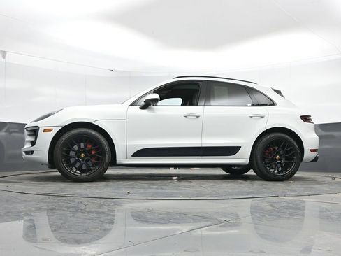 Used 2018 Porsche Macan GTS w/ Premium Package Plus AWD/4WD image 46
