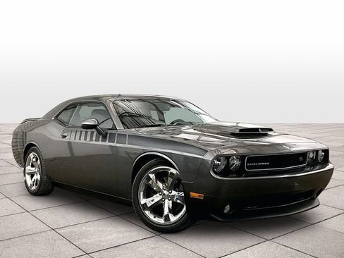 Used 2012 Dodge Challenger R/T Plus RWD image 3