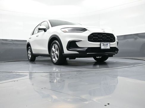 Certified 2024 Honda HR-V LX image 26