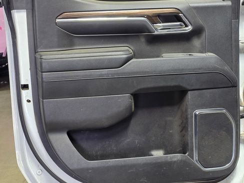 Used 2024 Chevrolet Silverado 1500 LT RWD image 10