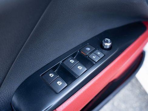 Used 2019 Toyota Camry XSE image 16