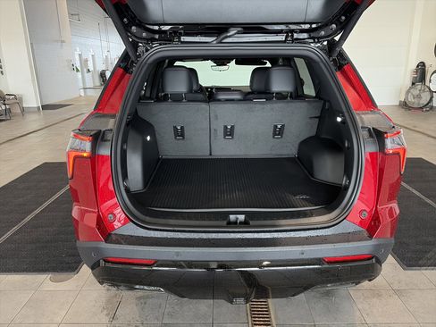 New 2026 Chevrolet Equinox RS w/ Convenience Package III image 5