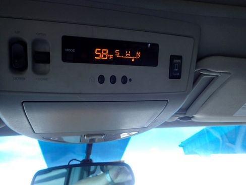 Used 2005 Nissan Armada LE w/ (U01) Technology Pkg (LE) image 23