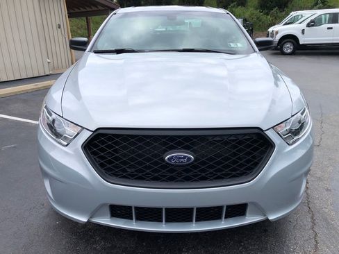 Used 2018 Ford Taurus Police Interceptor FWD image 9