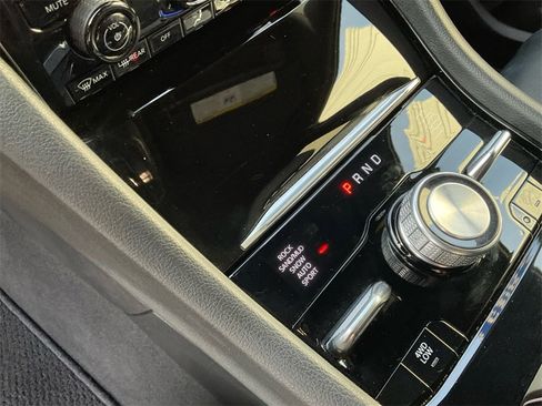 Used 2025 Jeep Grand Cherokee Summit image 38