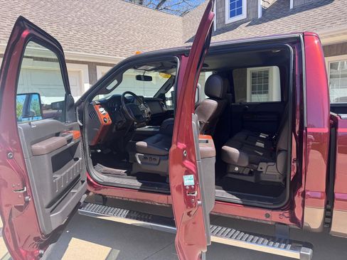 Used 2015 Ford F250 King Ranch image 11