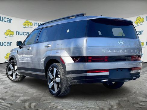Used 2025 Hyundai Santa Fe Limited image 4