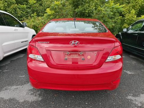 Used 2012 Hyundai Accent GLS w/ Premium Pkg 3 FWD image 3