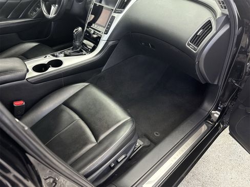 Used 2021 INFINITI Q50 Luxe image 16