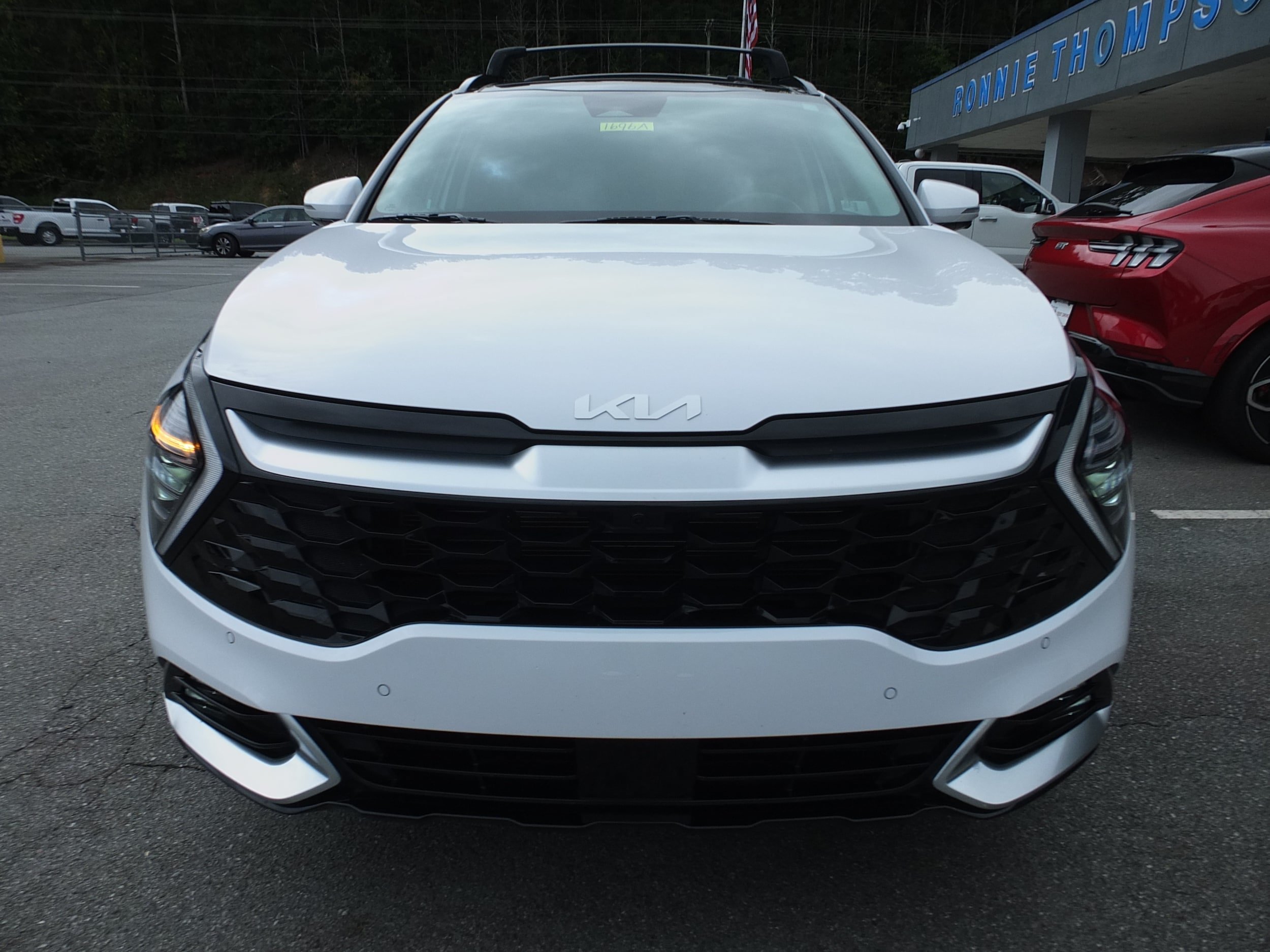 Used 2025 Kia Sportage SX FWD image 8