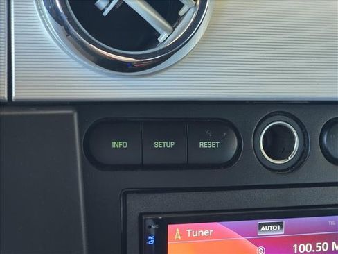 Used 2005 Ford Mustang GT Premium image 19