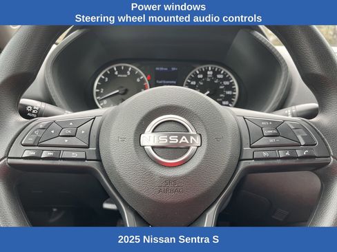 Used 2025 Nissan Sentra S image 9