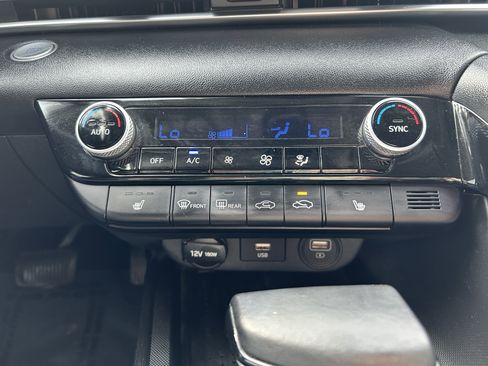 Used 2021 Hyundai Elantra SEL w/ Convenience Package image 20