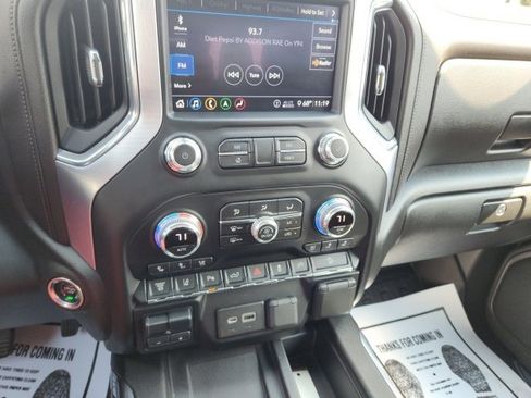 Used 2020 GMC Sierra 2500 SLT w/ SLT Premium Plus Package image 18