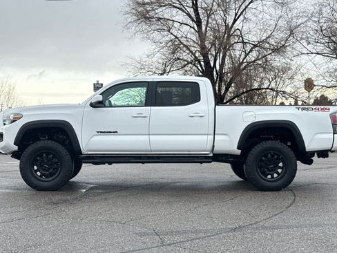 Used 2020 Toyota Tacoma TRD Off-Road image 5