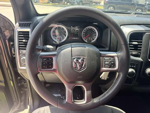 Used 2024 RAM 1500 Warlock RWD image 21